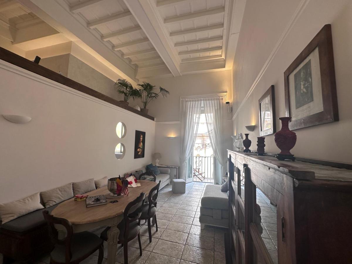 New! Bellissimo Palazzofranchi Pantheon Apartamento